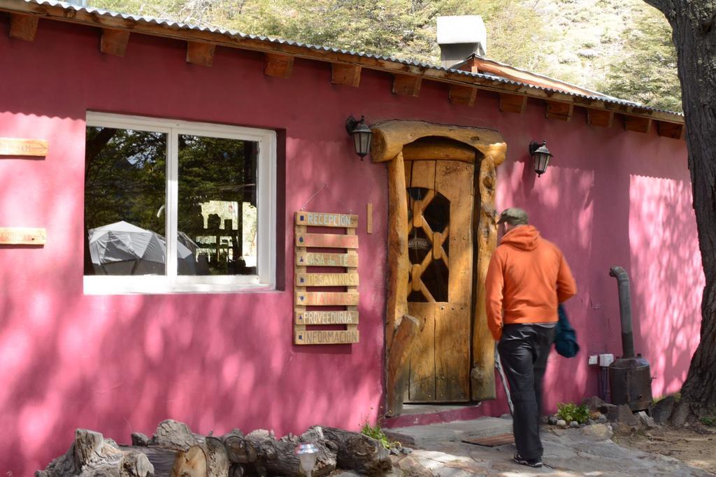 Camping Rio De Las Vueltas El Chaltén Exterior foto